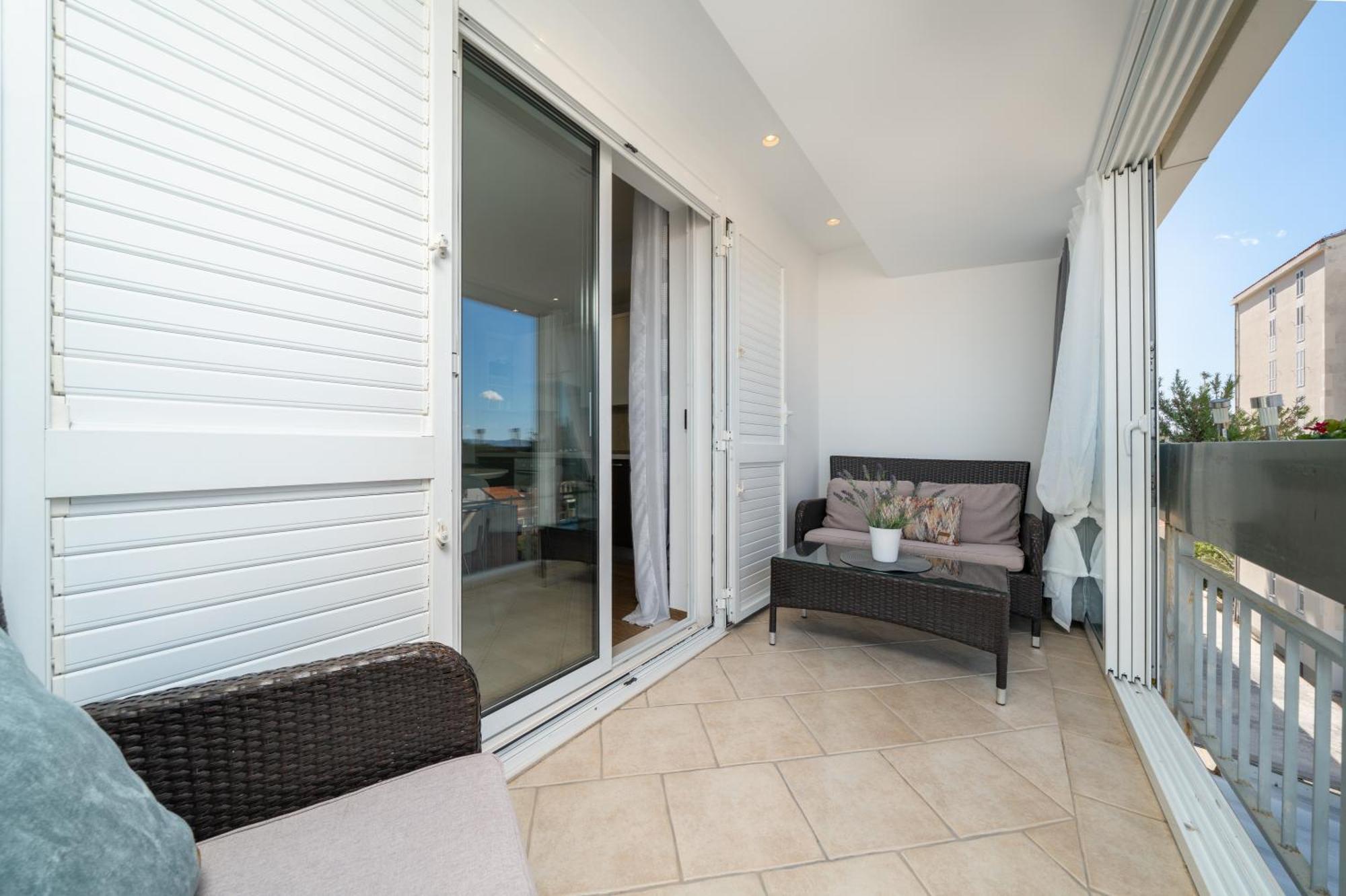 Apartment Ana Makarska Bagian luar foto