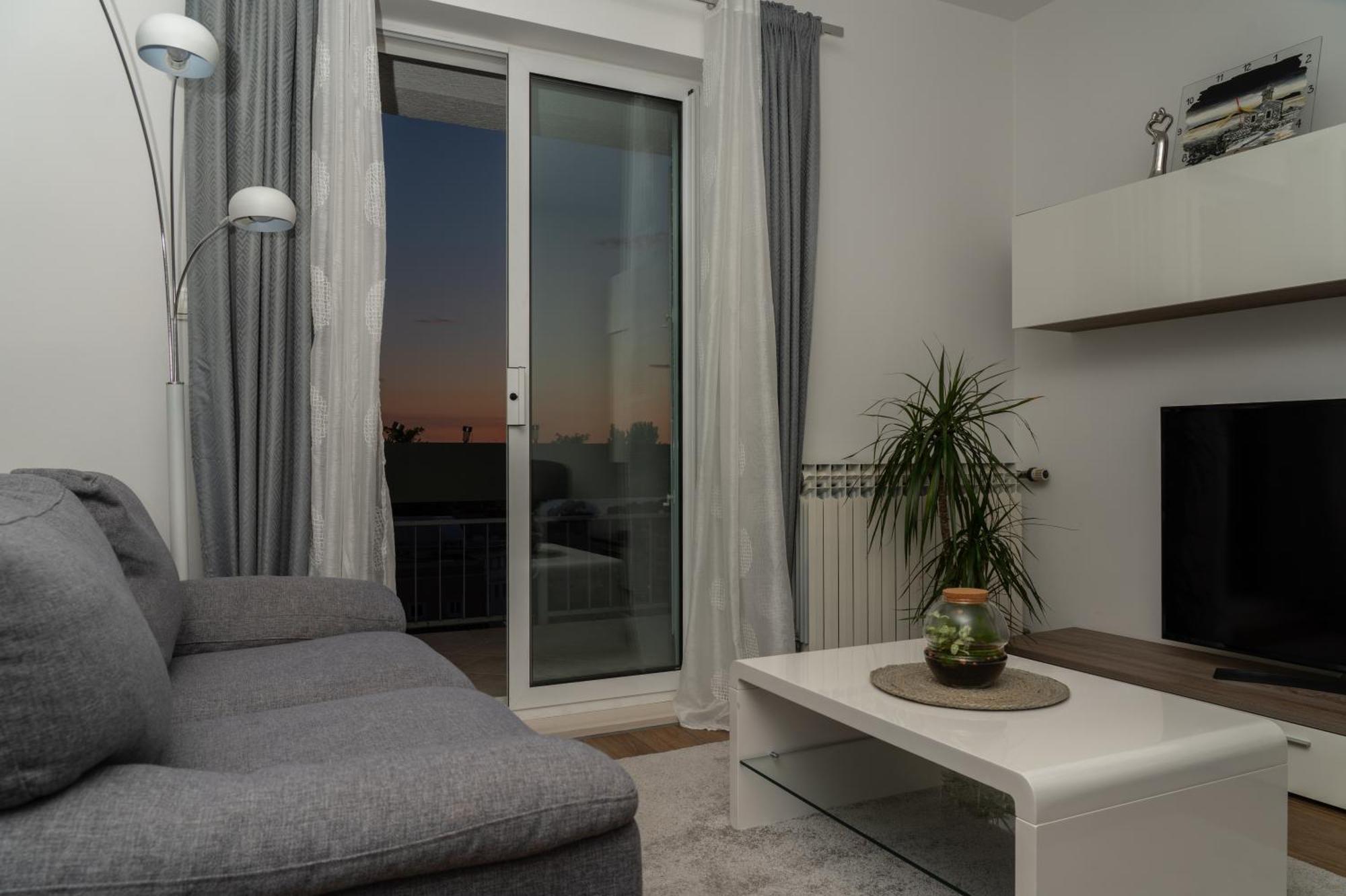 Apartment Ana Makarska Bagian luar foto